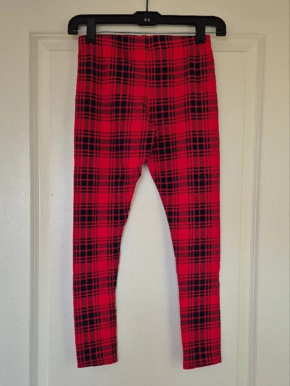 OshKosh B'gosh Red and Black Plaid Leggings